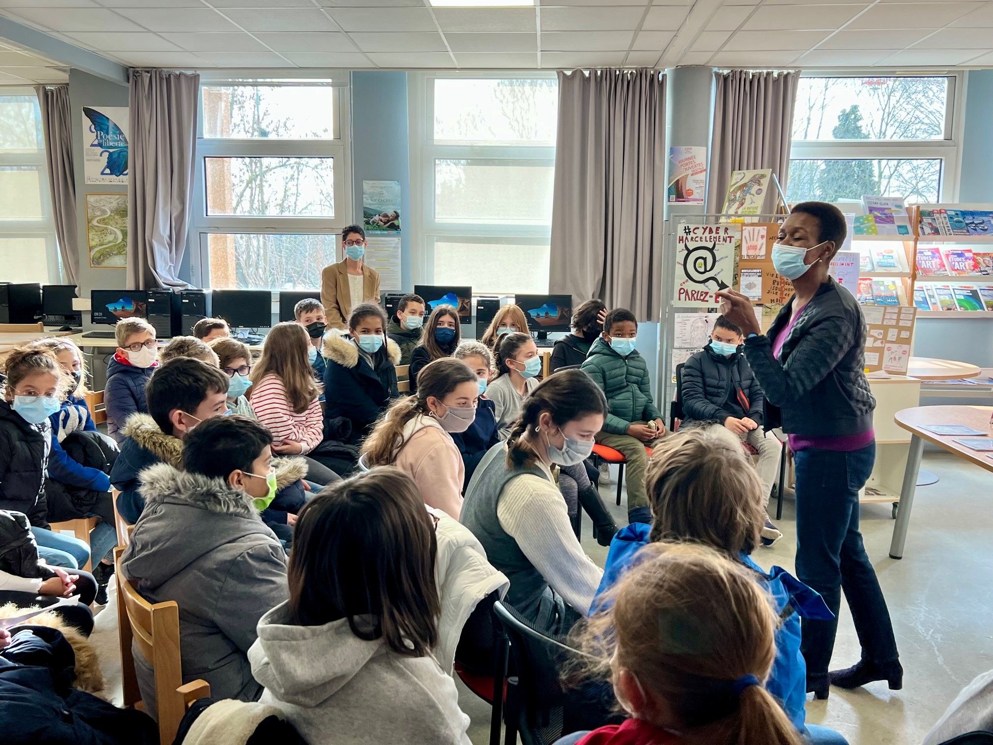 Écrivaine Kidi Bebey en partage avec les élèves 1