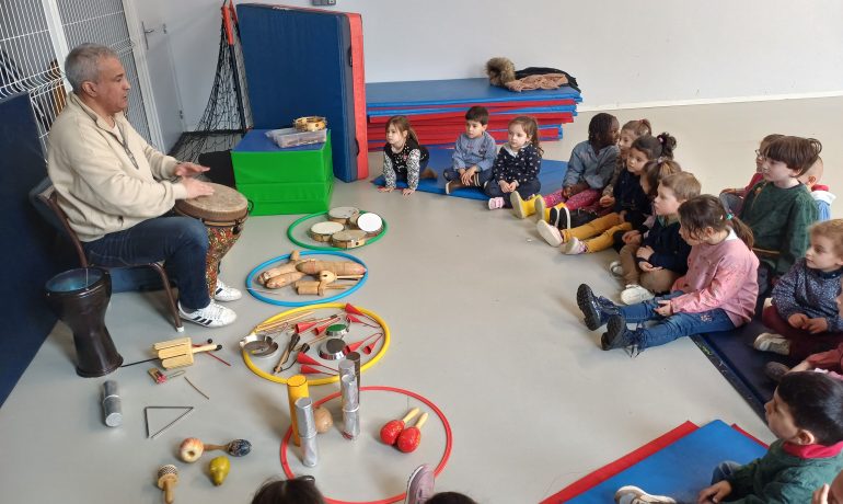 Atelier musique en maternelle